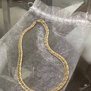 Elegant Gold Chain Necklace